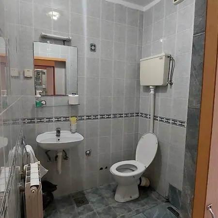 Maja & Garden Gostinjska kuća *